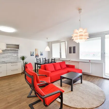 Guestin 3room Family Apt @ Podvinny Mlyn