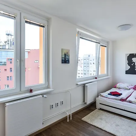 Guestin 3room Family Apt @ Podvinny Mlyn *