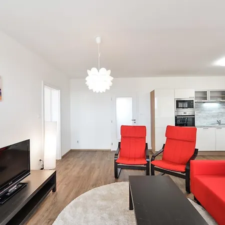 Guestin 3room Family Apt @ Podvinny Mlyn Appartement