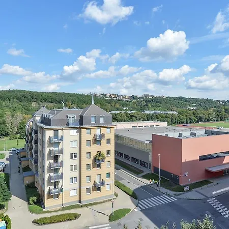 Guestin 3room Family Apt @ Podvinny Mlyn Prague